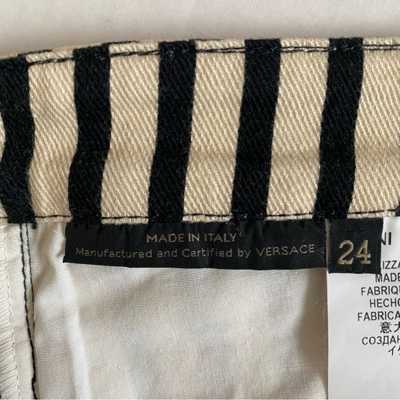 Versace Donna Jeans with Gold Medusa Button Size 24 - Picture 6 of 8